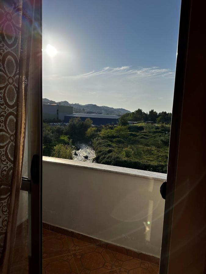 Sunny Riverside Tirana'S Oasis - Breakfast & Dinner Extérieur photo